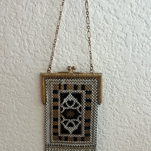 Rare Vintage Whiting and Davis “Elsah” Metal Mesh Evening Bag - Picture 2 of 8